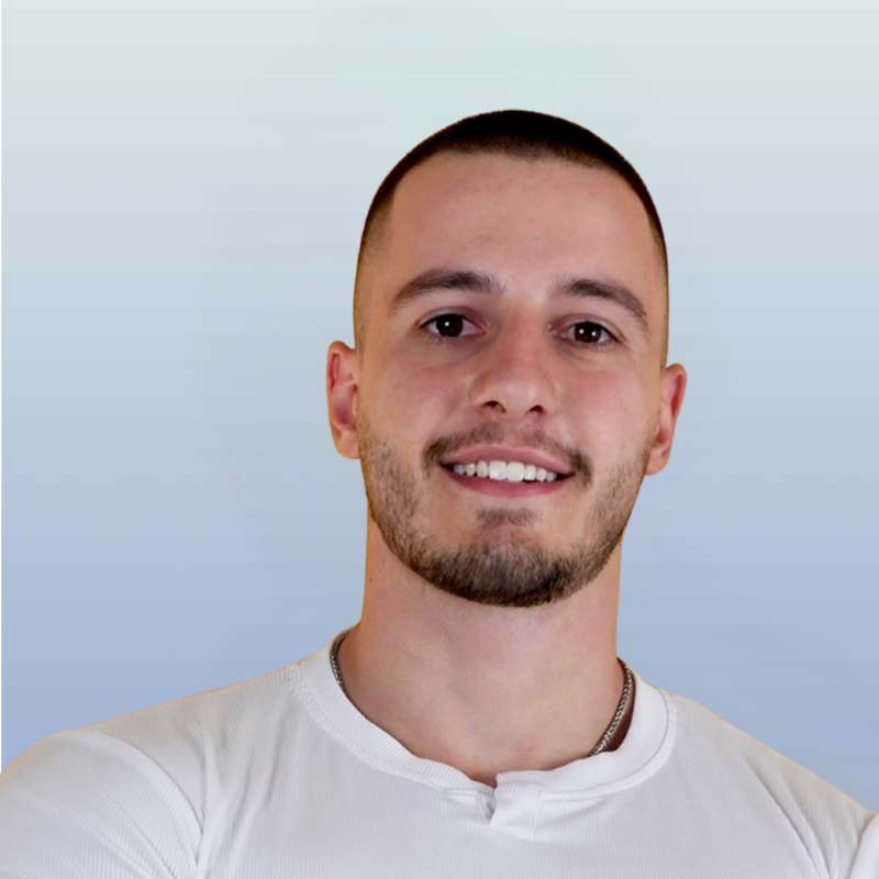 Алекс Петков
